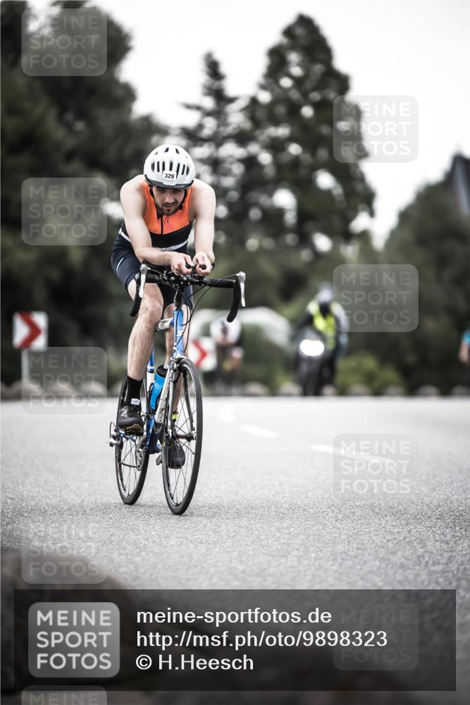 21.06.2026 - 29. Vierlanden-Triathlon H.Heesch http://msf.ph/oto/9898323 21.06.2026 10:04:49 Radfahren 86, 174, 307, 329, 352, 365 meine-sportfotos.de