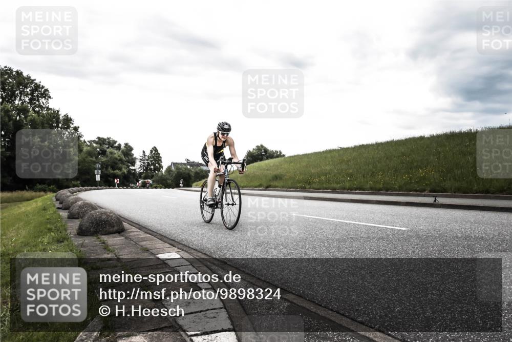 21.06.2026 - 29. Vierlanden-Triathlon H.Heesch http://msf.ph/oto/9898324 21.06.2026 09:57:25 Radfahren 278 meine-sportfotos.de