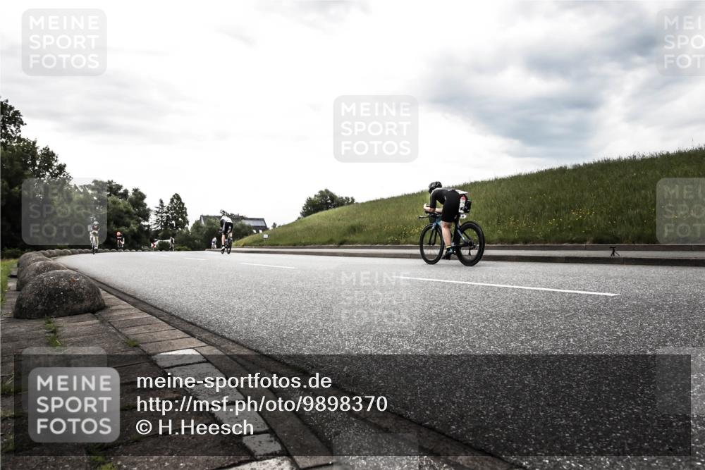 21.06.2026 - 29. Vierlanden-Triathlon H.Heesch http://msf.ph/oto/9898370 21.06.2026 10:00:59 Radfahren 61, 281 meine-sportfotos.de