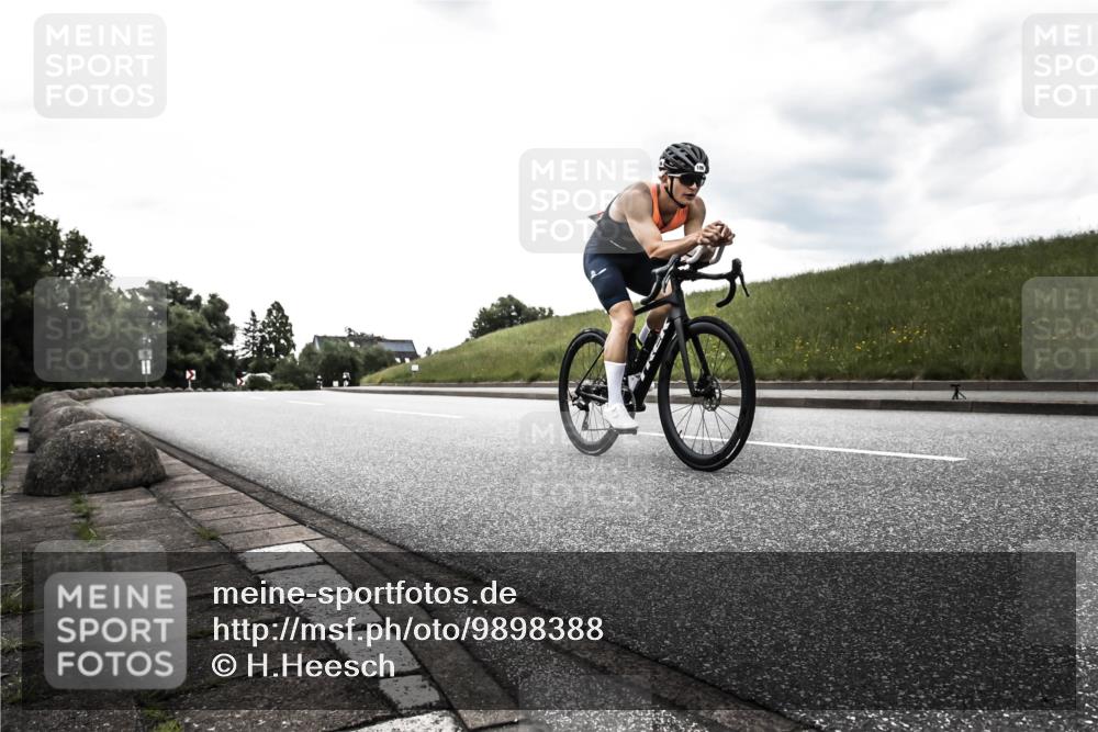 21.06.2026 - 29. Vierlanden-Triathlon H.Heesch http://msf.ph/oto/9898388 21.06.2026 10:01:55 Radfahren 106, 387 meine-sportfotos.de