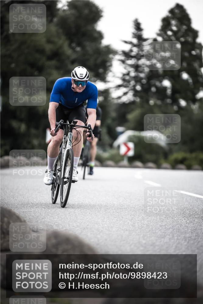 21.06.2026 - 29. Vierlanden-Triathlon H.Heesch http://msf.ph/oto/9898423 21.06.2026 10:04:57 Radfahren 130, 174, 292, 308, 332, 352 meine-sportfotos.de