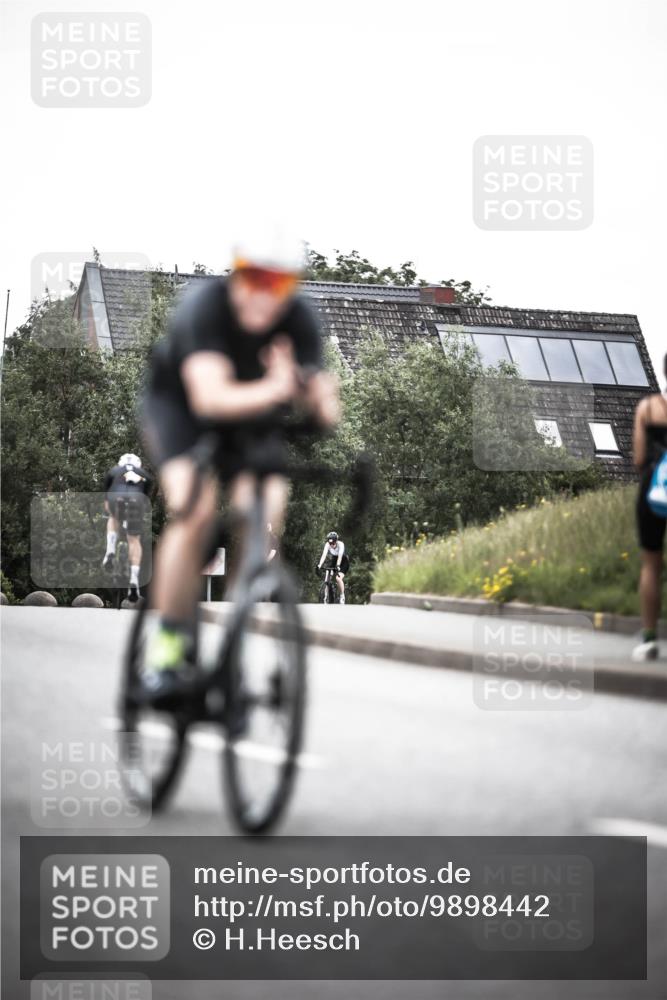 21.06.2026 - 29. Vierlanden-Triathlon H.Heesch http://msf.ph/oto/9898442 21.06.2026 10:04:59 Radfahren 130, 292, 308, 332, 352 meine-sportfotos.de