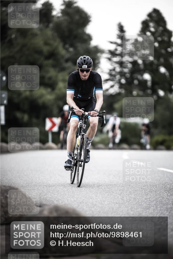 21.06.2026 - 29. Vierlanden-Triathlon H.Heesch http://msf.ph/oto/9898461 21.06.2026 10:05:04 Radfahren 130, 264, 308, 323, 326 meine-sportfotos.de