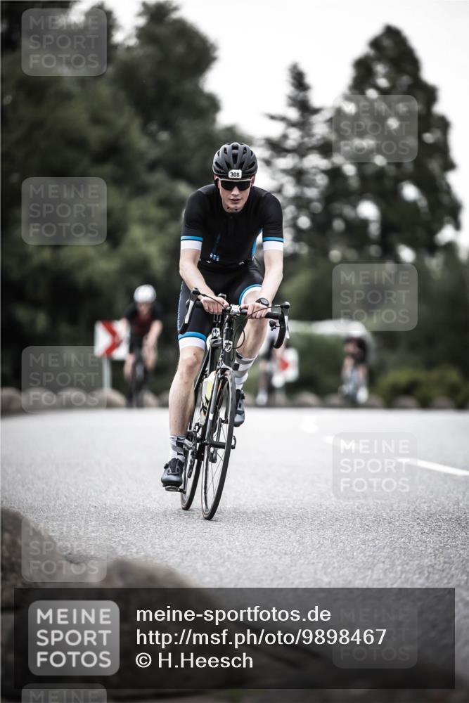 21.06.2026 - 29. Vierlanden-Triathlon H.Heesch http://msf.ph/oto/9898467 21.06.2026 10:05:04 Radfahren 130, 264, 308, 323, 326 meine-sportfotos.de