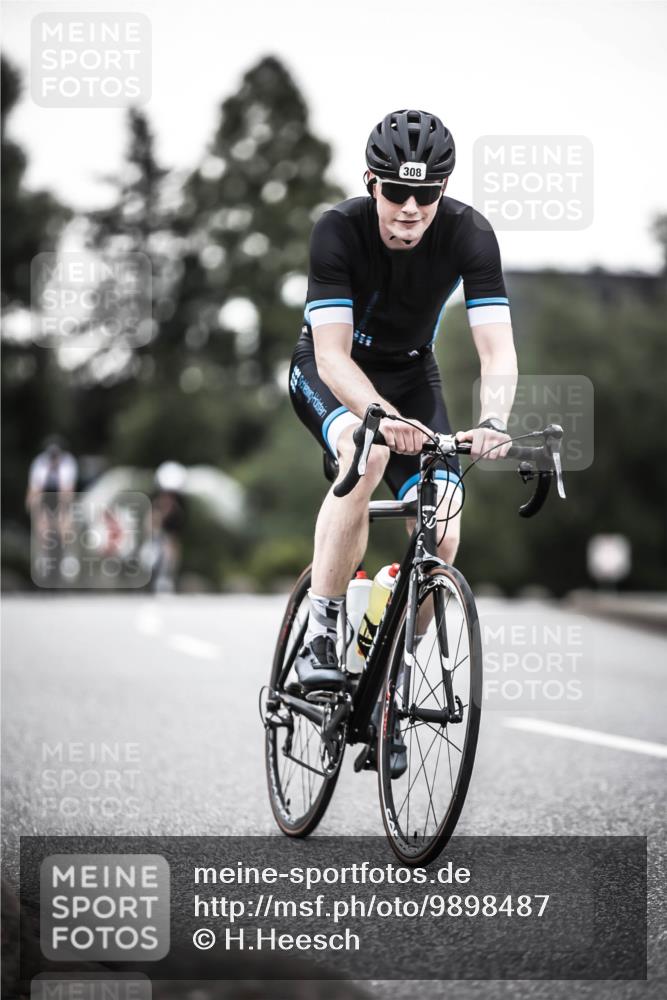 21.06.2026 - 29. Vierlanden-Triathlon H.Heesch http://msf.ph/oto/9898487 21.06.2026 10:05:04 Radfahren 130, 264, 308, 323, 326 meine-sportfotos.de
