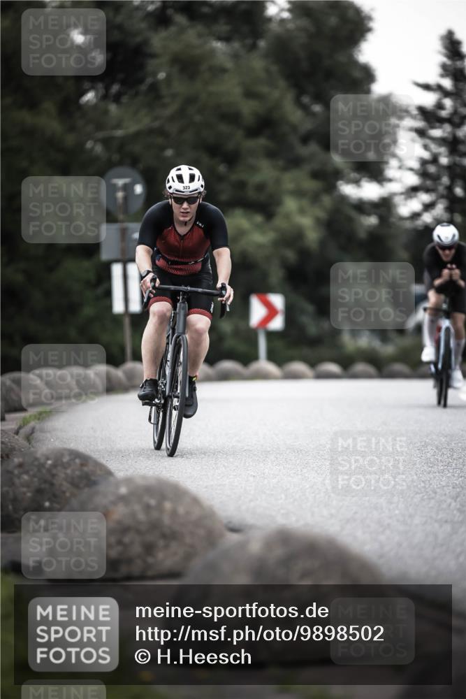 21.06.2026 - 29. Vierlanden-Triathlon H.Heesch http://msf.ph/oto/9898502 21.06.2026 10:05:07 Radfahren 130, 264, 275, 308, 323, 326 meine-sportfotos.de
