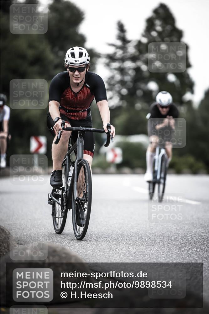 21.06.2026 - 29. Vierlanden-Triathlon H.Heesch http://msf.ph/oto/9898534 21.06.2026 10:05:08 Radfahren 130, 264, 275, 323, 326 meine-sportfotos.de