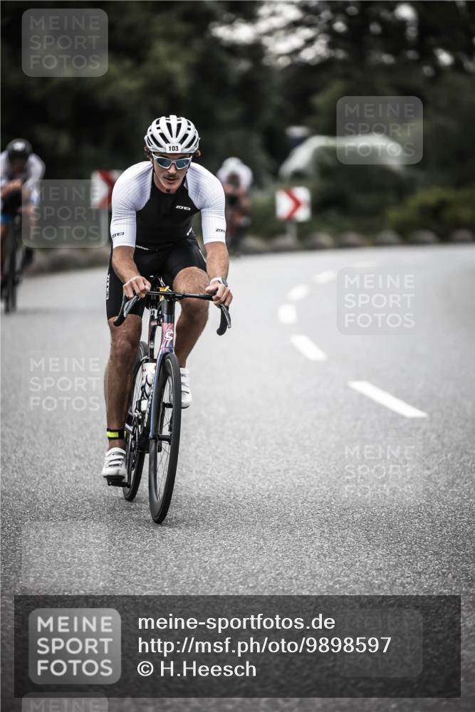 21.06.2026 - 29. Vierlanden-Triathlon H.Heesch http://msf.ph/oto/9898597 21.06.2026 10:05:31 Radfahren 5, 103, 135, 175, 195, 312 meine-sportfotos.de