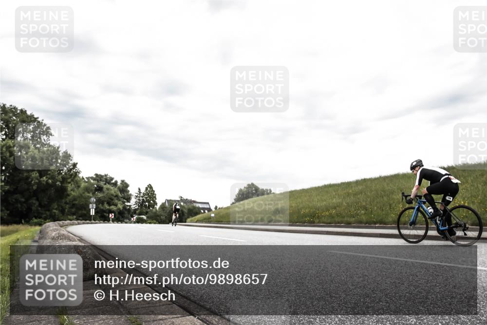 21.06.2026 - 29. Vierlanden-Triathlon H.Heesch http://msf.ph/oto/9898657 21.06.2026 10:20:31 Radfahren 435 meine-sportfotos.de