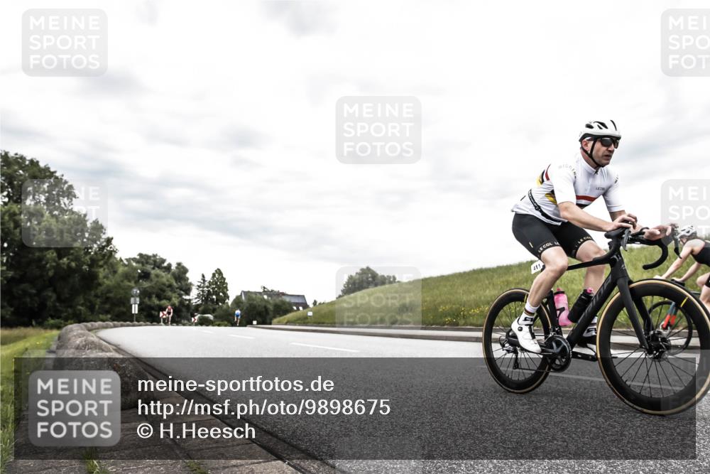 21.06.2026 - 29. Vierlanden-Triathlon H.Heesch http://msf.ph/oto/9898675 21.06.2026 10:21:21 Radfahren 411, 620 meine-sportfotos.de