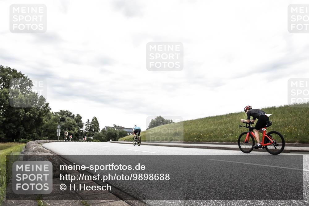 21.06.2026 - 29. Vierlanden-Triathlon H.Heesch http://msf.ph/oto/9898688 21.06.2026 10:21:36 Radfahren 14, 205 meine-sportfotos.de