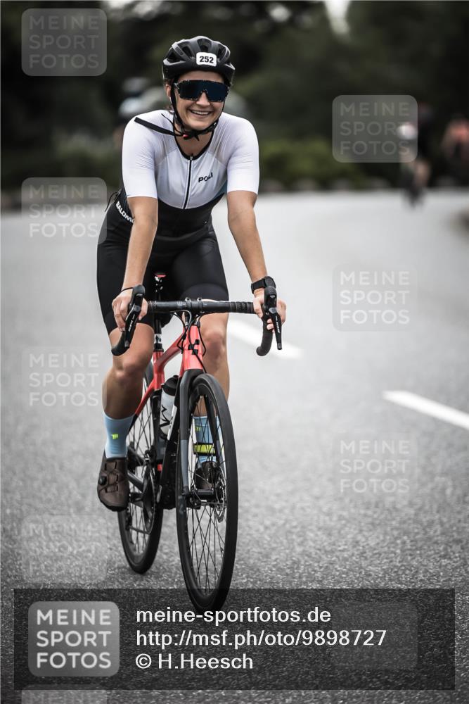 21.06.2026 - 29. Vierlanden-Triathlon H.Heesch http://msf.ph/oto/9898727 21.06.2026 10:05:44 Radfahren 133, 252, 259, 363 meine-sportfotos.de