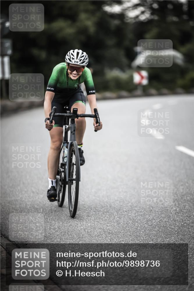 21.06.2026 - 29. Vierlanden-Triathlon H.Heesch http://msf.ph/oto/9898736 21.06.2026 10:05:46 Radfahren 133, 159, 252, 259, 317, 363 meine-sportfotos.de