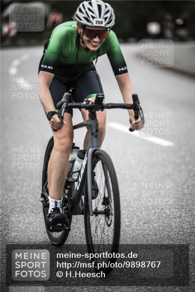 21.06.2026 - 29. Vierlanden-Triathlon H.Heesch http://msf.ph/oto/9898767 21.06.2026 10:05:46 Radfahren 133, 159, 252, 259, 317, 363 meine-sportfotos.de