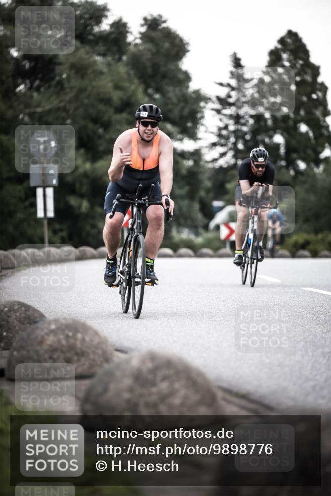 21.06.2026 - 29. Vierlanden-Triathlon H.Heesch http://msf.ph/oto/9898776 21.06.2026 10:05:53 Radfahren 159, 317, 346, 363 meine-sportfotos.de