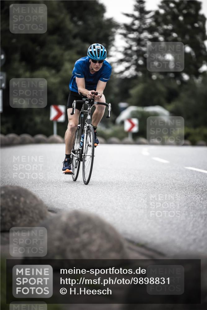 21.06.2026 - 29. Vierlanden-Triathlon H.Heesch http://msf.ph/oto/9898831 21.06.2026 10:05:59 Radfahren 346 meine-sportfotos.de