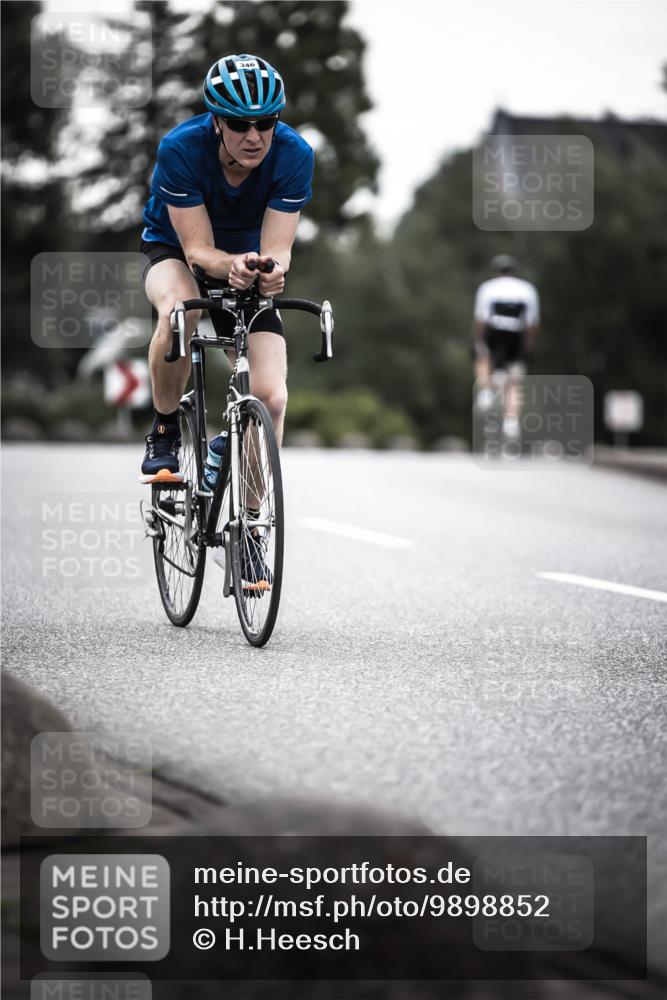 21.06.2026 - 29. Vierlanden-Triathlon H.Heesch http://msf.ph/oto/9898852 21.06.2026 10:06:00 Radfahren 346 meine-sportfotos.de