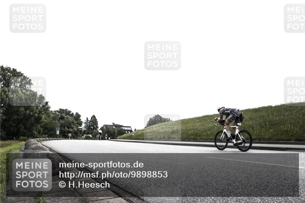 21.06.2026 - 29. Vierlanden-Triathlon H.Heesch http://msf.ph/oto/9898853 21.06.2026 10:47:55 Radfahren 238 meine-sportfotos.de
