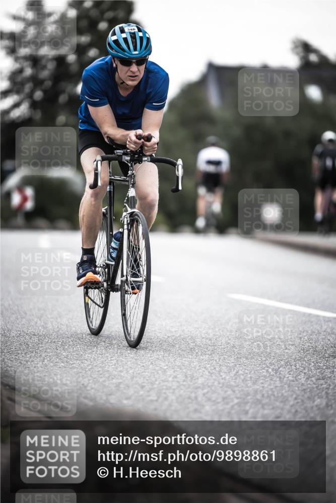21.06.2026 - 29. Vierlanden-Triathlon H.Heesch http://msf.ph/oto/9898861 21.06.2026 10:06:00 Radfahren 346 meine-sportfotos.de