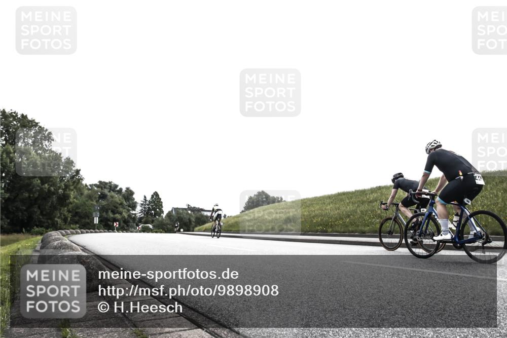 21.06.2026 - 29. Vierlanden-Triathlon H.Heesch http://msf.ph/oto/9898908 21.06.2026 10:49:10 Radfahren  meine-sportfotos.de