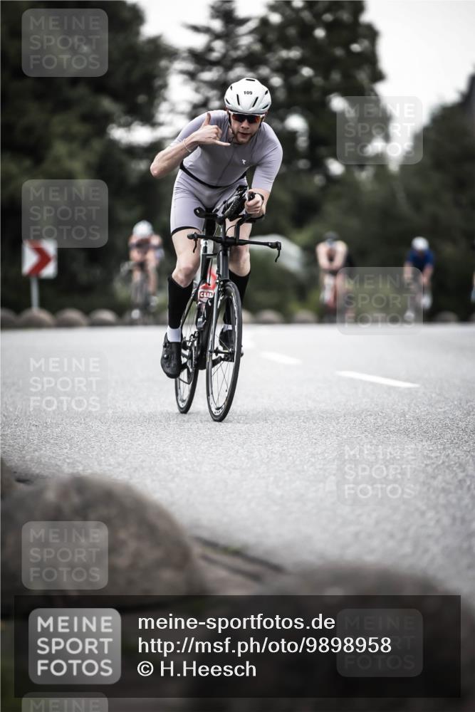 21.06.2026 - 29. Vierlanden-Triathlon H.Heesch http://msf.ph/oto/9898958 21.06.2026 10:06:23 Radfahren 109, 147, 165, 360, 381 meine-sportfotos.de