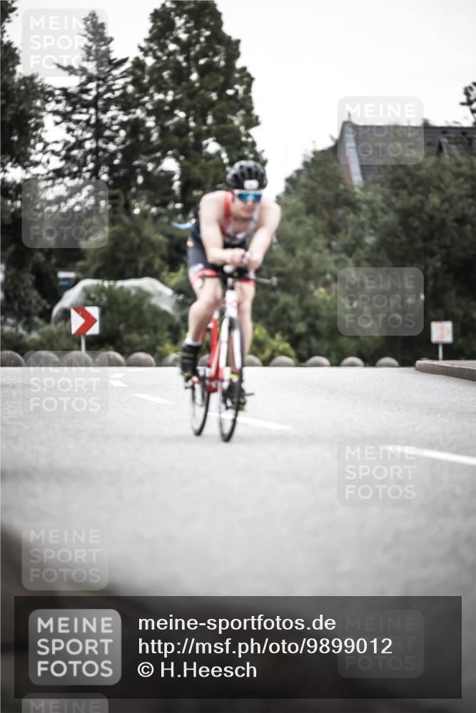 21.06.2026 - 29. Vierlanden-Triathlon H.Heesch http://msf.ph/oto/9899012 21.06.2026 10:06:27 Radfahren 109, 147, 165, 360, 381 meine-sportfotos.de