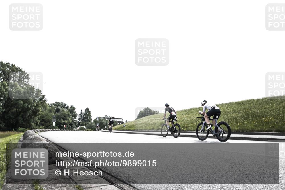 21.06.2026 - 29. Vierlanden-Triathlon H.Heesch http://msf.ph/oto/9899015 21.06.2026 10:51:25 Radfahren 295, 401, 423, 427, 564 meine-sportfotos.de