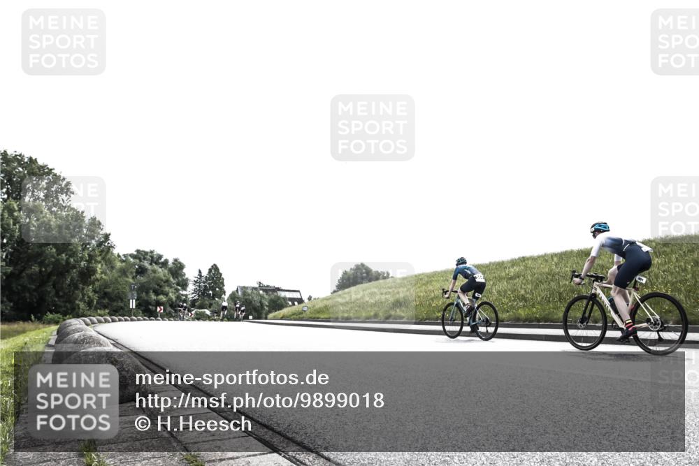 21.06.2026 - 29. Vierlanden-Triathlon H.Heesch http://msf.ph/oto/9899018 21.06.2026 10:51:28 Radfahren 427 meine-sportfotos.de