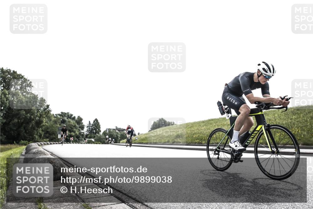 21.06.2026 - 29. Vierlanden-Triathlon H.Heesch http://msf.ph/oto/9899038 21.06.2026 10:51:34 Radfahren 5, 86, 90, 444, 478 meine-sportfotos.de
