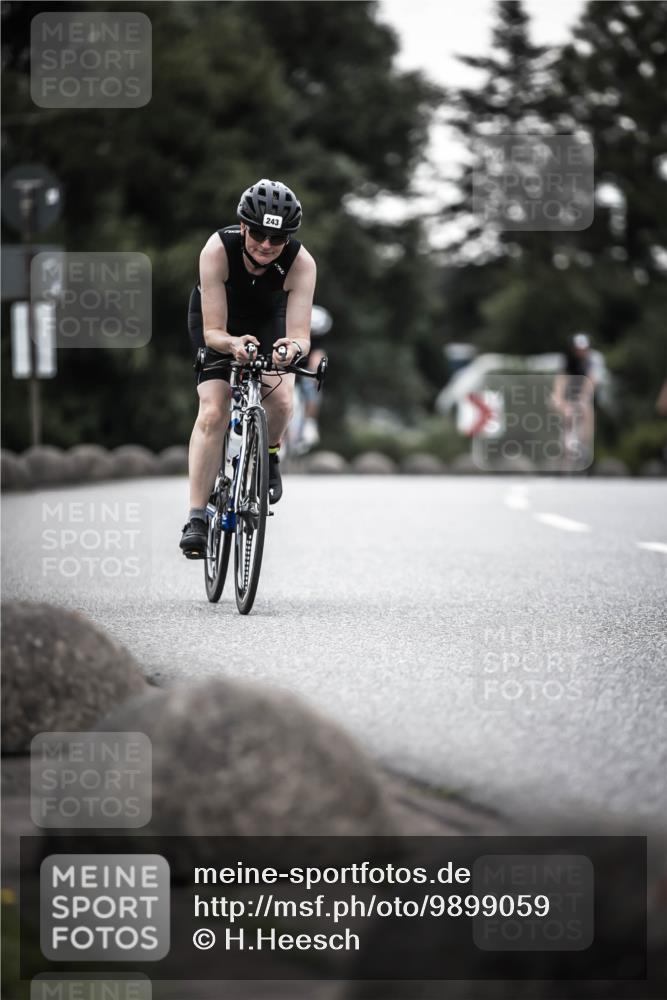 21.06.2026 - 29. Vierlanden-Triathlon H.Heesch http://msf.ph/oto/9899059 21.06.2026 10:06:38 Radfahren 243, 306, 349, 361 meine-sportfotos.de
