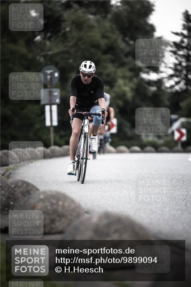21.06.2026 - 29. Vierlanden-Triathlon H.Heesch http://msf.ph/oto/9899094 21.06.2026 10:06:41 Radfahren 243, 306, 349, 361 meine-sportfotos.de