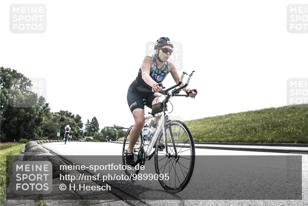 21.06.2026 - 29. Vierlanden-Triathlon H.Heesch http://msf.ph/oto/9899095 21.06.2026 10:52:09 Radfahren 24, 45, 167, 249, 281, 290, 496 meine-sportfotos.de