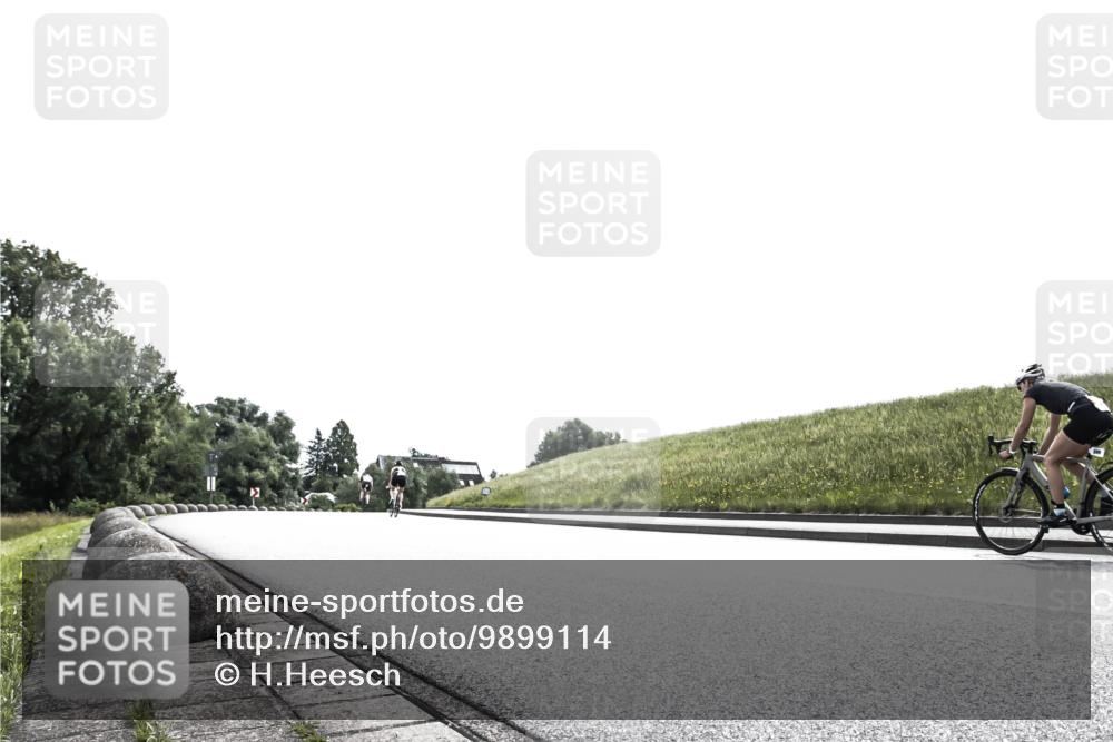 21.06.2026 - 29. Vierlanden-Triathlon H.Heesch http://msf.ph/oto/9899114 21.06.2026 10:52:15 Radfahren 24, 432, 584 meine-sportfotos.de
