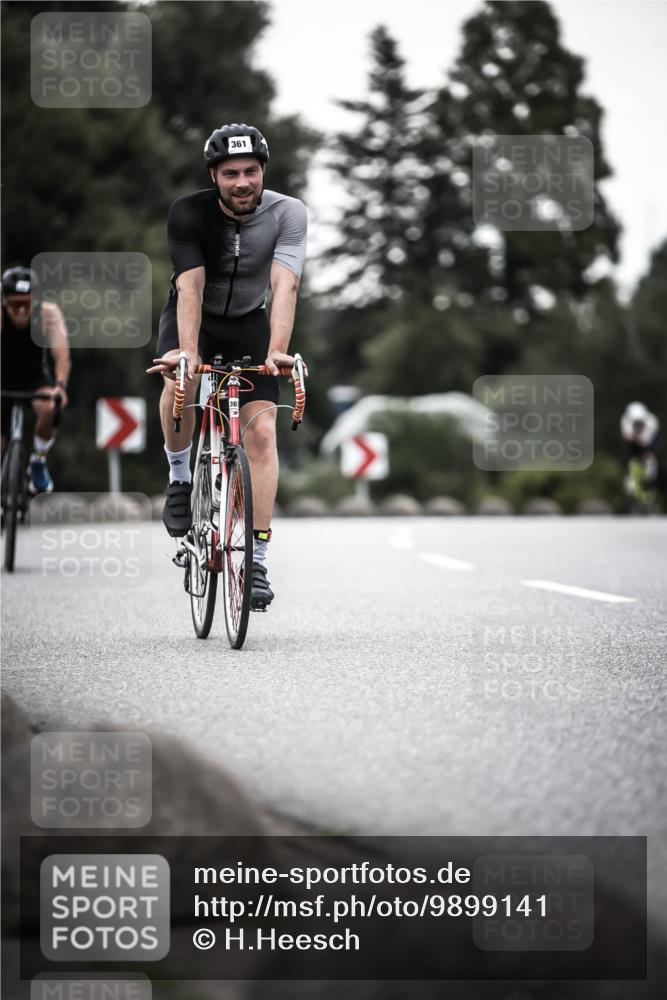 21.06.2026 - 29. Vierlanden-Triathlon H.Heesch http://msf.ph/oto/9899141 21.06.2026 10:06:43 Radfahren 199, 306, 349, 361 meine-sportfotos.de