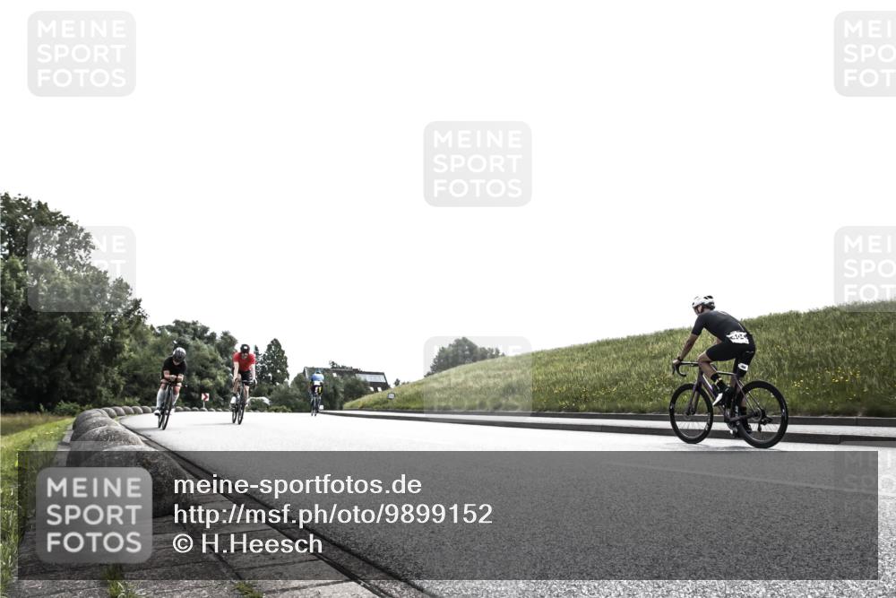 21.06.2026 - 29. Vierlanden-Triathlon H.Heesch http://msf.ph/oto/9899152 21.06.2026 10:52:53 Radfahren 121, 130, 261, 625 meine-sportfotos.de