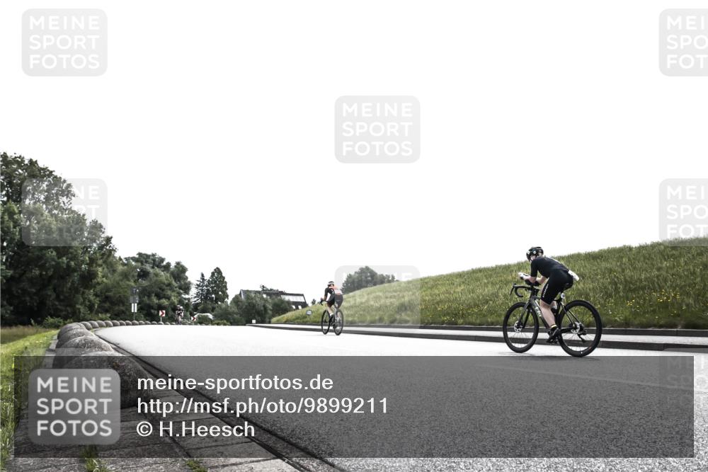 21.06.2026 - 29. Vierlanden-Triathlon H.Heesch http://msf.ph/oto/9899211 21.06.2026 10:53:59 Radfahren 100 meine-sportfotos.de