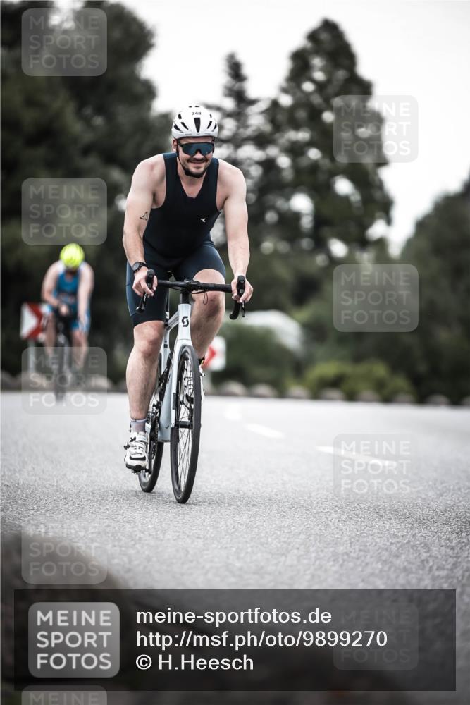 21.06.2026 - 29. Vierlanden-Triathlon H.Heesch http://msf.ph/oto/9899270 21.06.2026 10:07:06 Radfahren 83, 344, 348 meine-sportfotos.de