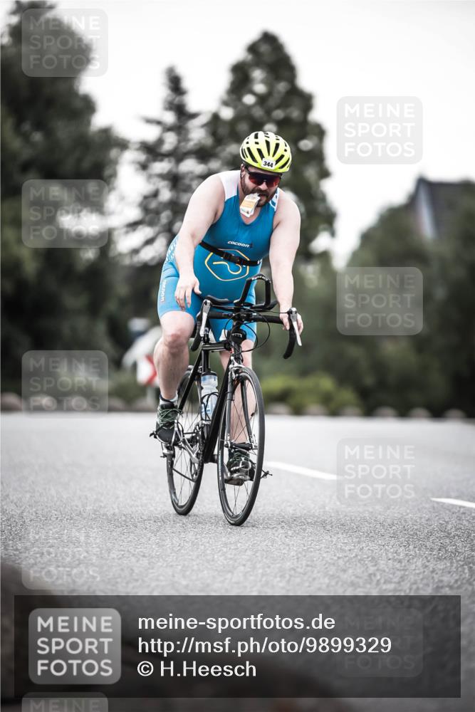 21.06.2026 - 29. Vierlanden-Triathlon H.Heesch http://msf.ph/oto/9899329 21.06.2026 10:07:10 Radfahren 83, 344, 348 meine-sportfotos.de
