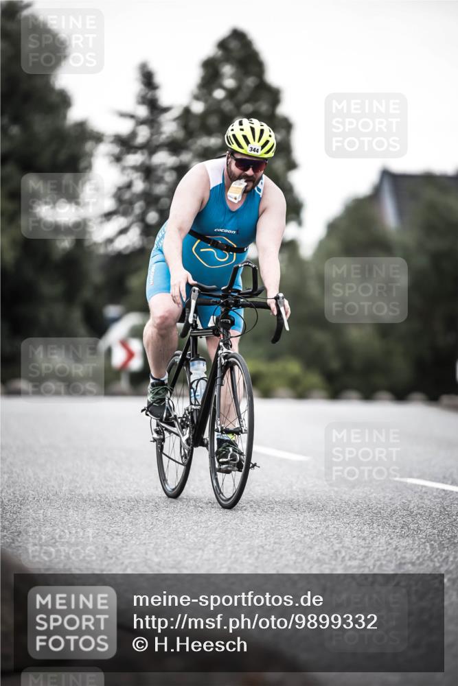 21.06.2026 - 29. Vierlanden-Triathlon H.Heesch http://msf.ph/oto/9899332 21.06.2026 10:07:10 Radfahren 83, 344, 348 meine-sportfotos.de