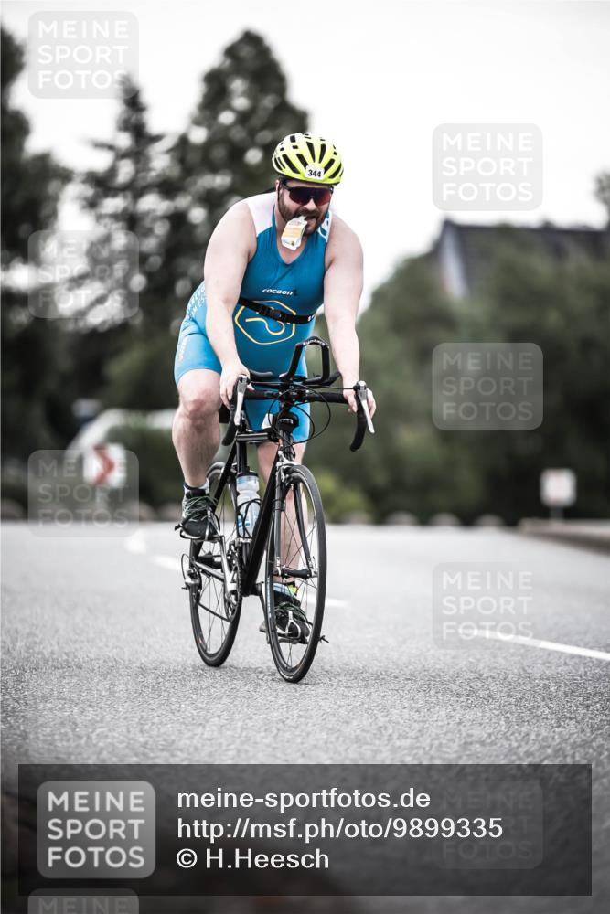 21.06.2026 - 29. Vierlanden-Triathlon H.Heesch http://msf.ph/oto/9899335 21.06.2026 10:07:10 Radfahren 83, 344, 348 meine-sportfotos.de