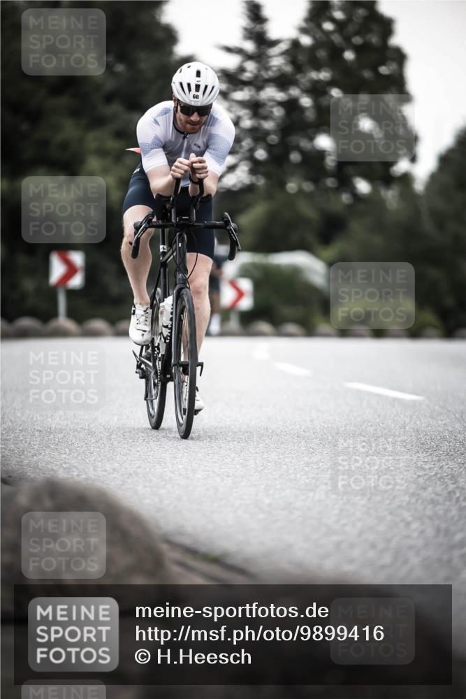 21.06.2026 - 29. Vierlanden-Triathlon H.Heesch http://msf.ph/oto/9899416 21.06.2026 10:07:26 Radfahren 2, 68, 88, 270 meine-sportfotos.de