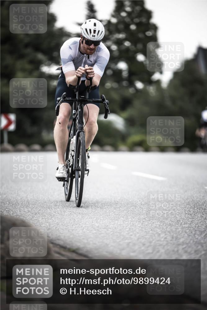 21.06.2026 - 29. Vierlanden-Triathlon H.Heesch http://msf.ph/oto/9899424 21.06.2026 10:07:26 Radfahren 2, 68, 88, 270 meine-sportfotos.de