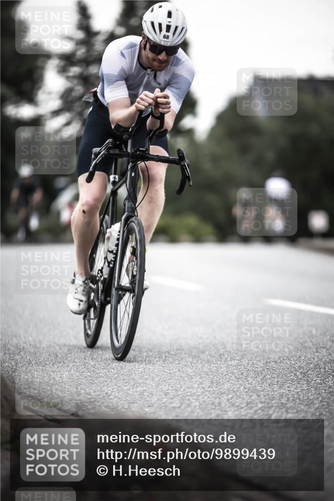 21.06.2026 - 29. Vierlanden-Triathlon H.Heesch http://msf.ph/oto/9899439 21.06.2026 10:07:26 Radfahren 2, 68, 88, 270 meine-sportfotos.de