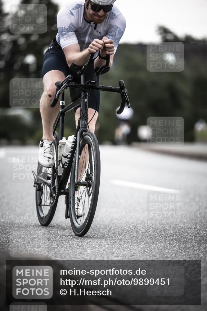 21.06.2026 - 29. Vierlanden-Triathlon H.Heesch http://msf.ph/oto/9899451 21.06.2026 10:07:26 Radfahren 2, 68, 88, 270 meine-sportfotos.de