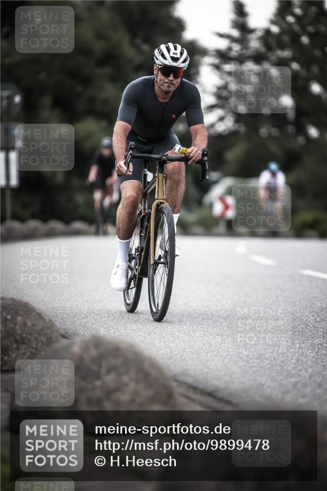 21.06.2026 - 29. Vierlanden-Triathlon H.Heesch http://msf.ph/oto/9899478 21.06.2026 10:07:31 Radfahren 88, 316, 347 meine-sportfotos.de