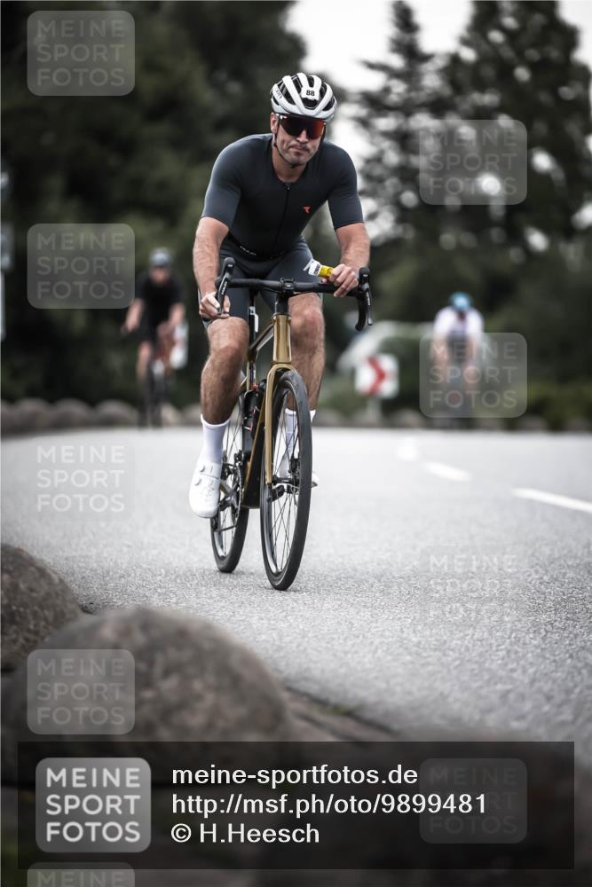21.06.2026 - 29. Vierlanden-Triathlon H.Heesch http://msf.ph/oto/9899481 21.06.2026 10:07:31 Radfahren 88, 316, 347 meine-sportfotos.de