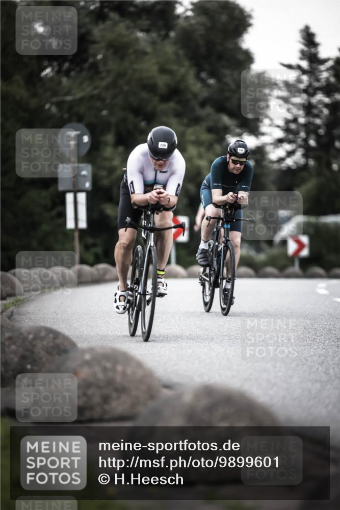 21.06.2026 - 29. Vierlanden-Triathlon H.Heesch http://msf.ph/oto/9899601 21.06.2026 10:07:52 Radfahren 50, 59, 104, 105, 167, 220, 231, 320 meine-sportfotos.de