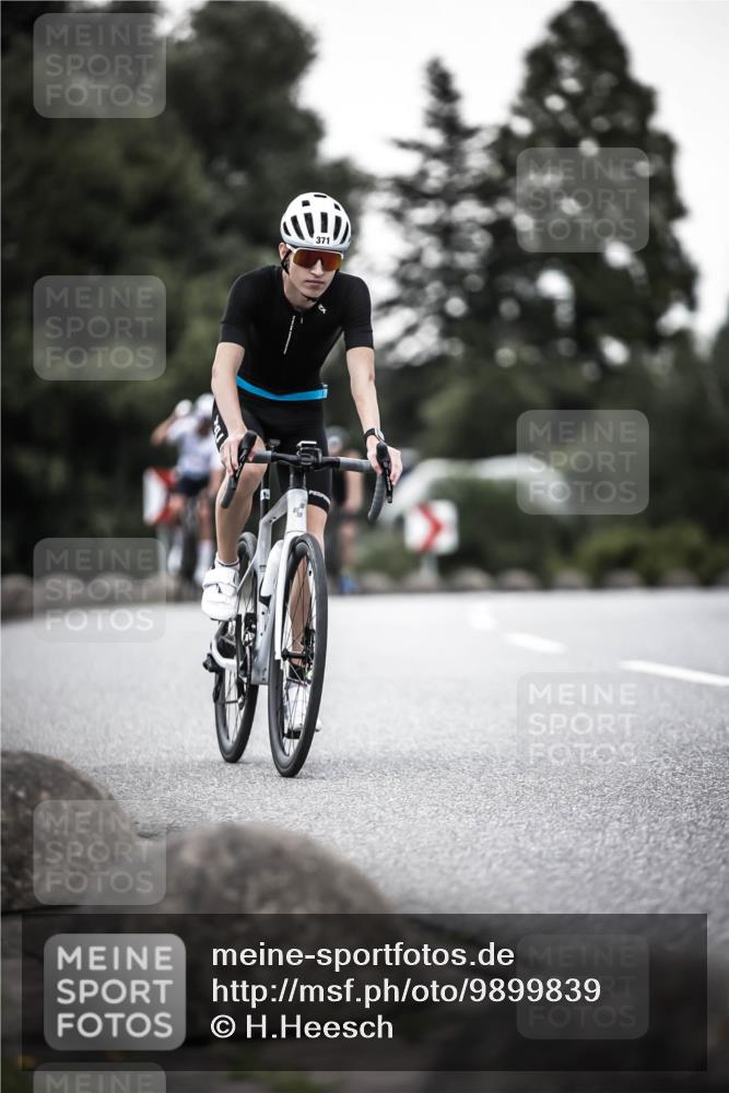 21.06.2026 - 29. Vierlanden-Triathlon H.Heesch http://msf.ph/oto/9899839 21.06.2026 10:08:08 Radfahren 38, 80, 371, 373 meine-sportfotos.de