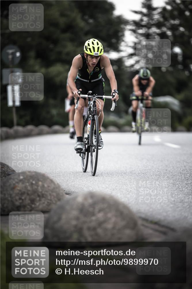 21.06.2026 - 29. Vierlanden-Triathlon H.Heesch http://msf.ph/oto/9899970 21.06.2026 10:08:21 Radfahren 34, 131, 345 meine-sportfotos.de