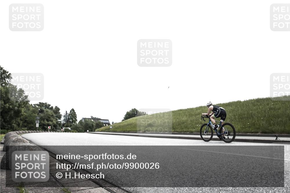 21.06.2026 - 29. Vierlanden-Triathlon H.Heesch http://msf.ph/oto/9900026 21.06.2026 12:38:14 Radfahren 767 meine-sportfotos.de
